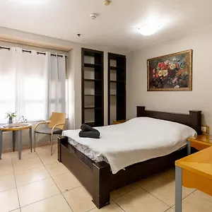  Хостел Little Hostel-5 Min Walk To The