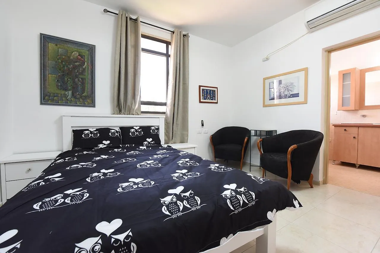 Flintstone Guest House Eilat