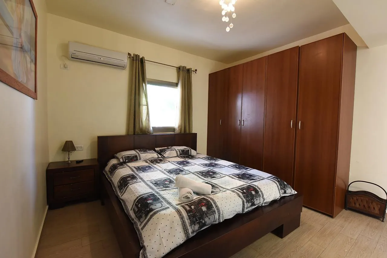 Flintstone Guest House Eilat
